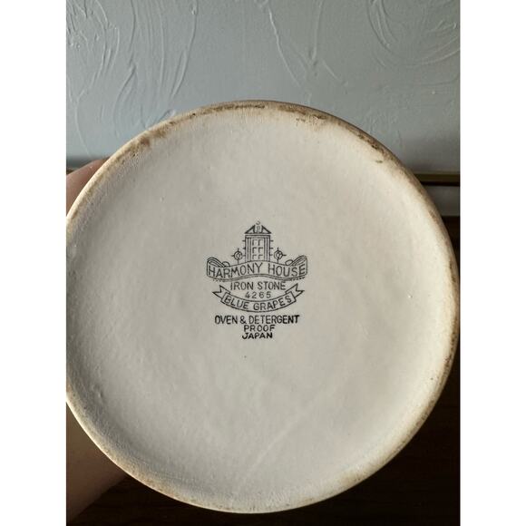 Vintage 1968 Blue Grapes Tea Coffee Pot by Harmony House made in Japan Ironstone - Picture 13 of 14